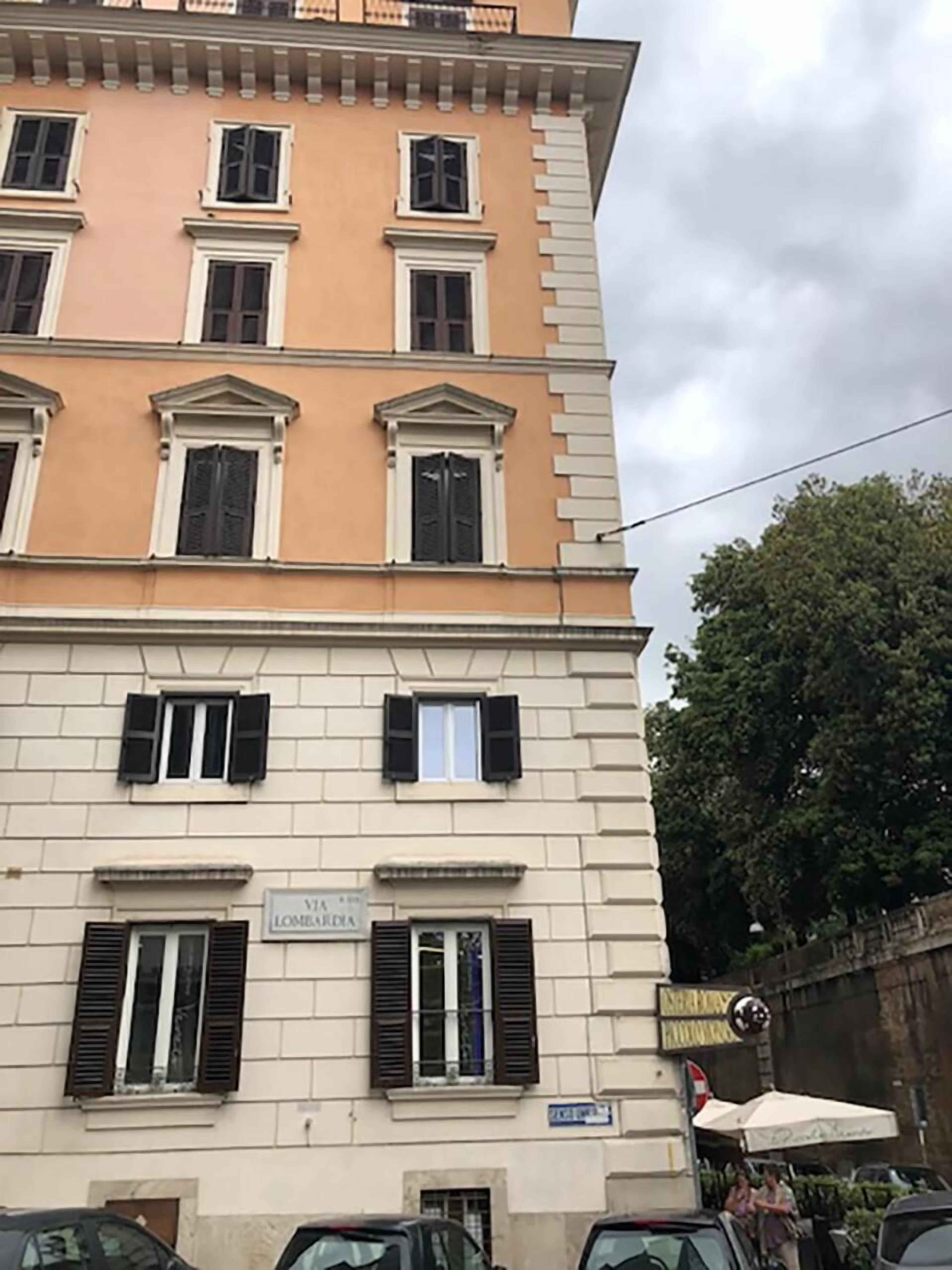 Lux Suites In Roma — Foto 1